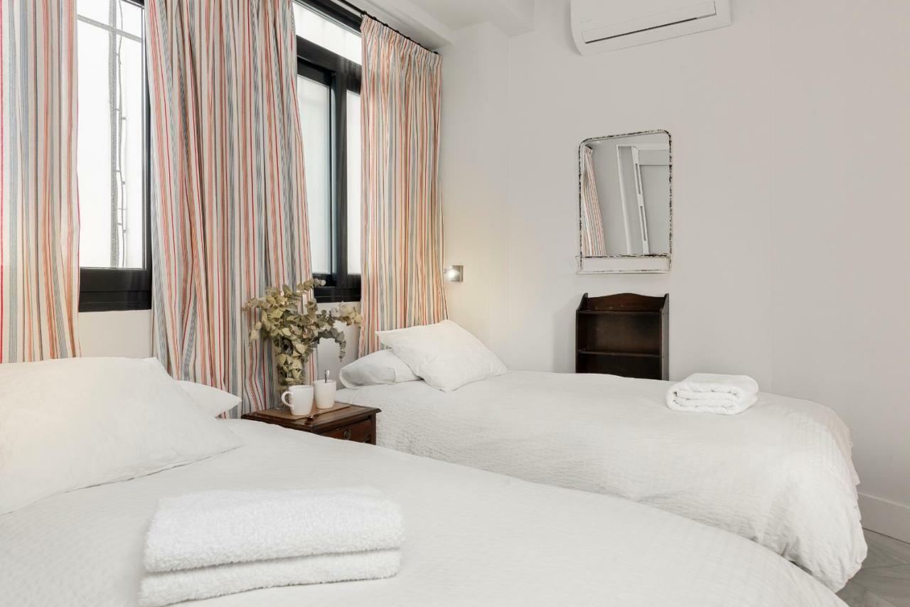 Apartamento La Catedral Seville Luaran gambar